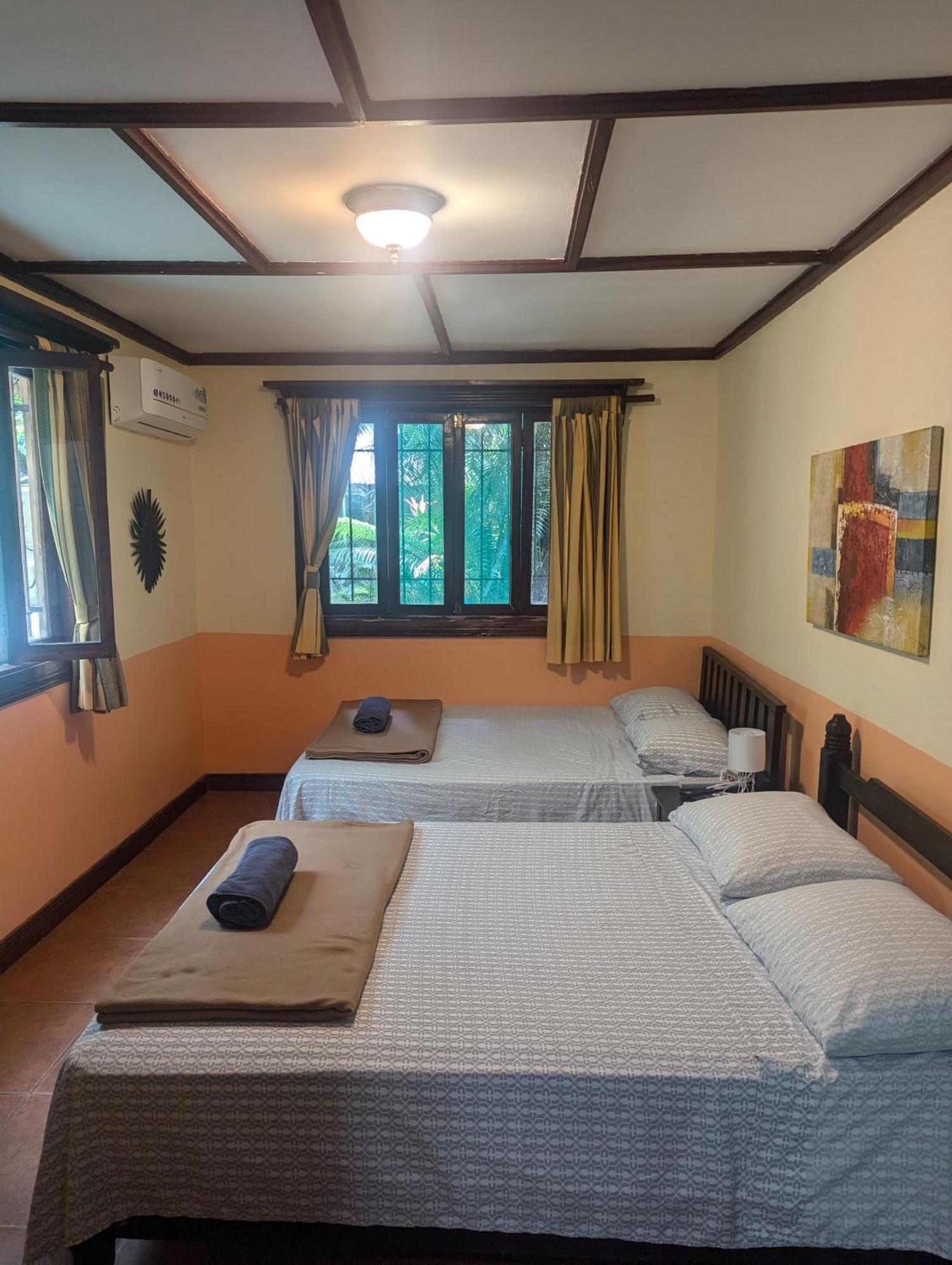 Tasty Dayz Hostel Puerto Viejo de Talamanca Eksteriør billede